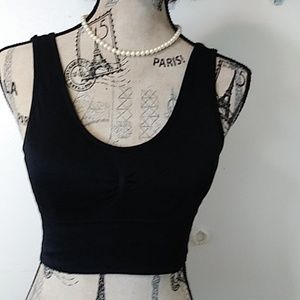 NWOT Gloria Vanderbilt bralet